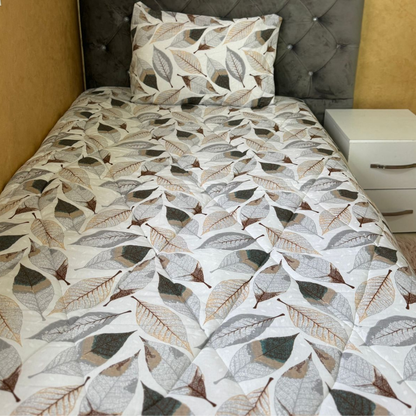 Couvre-lit “Feuilles Élégantes” – Harmonie Naturelle et Raffinée