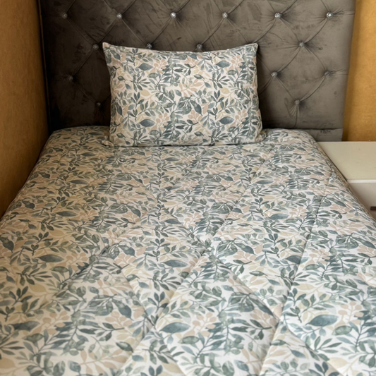 Couvre-lit “Feuillage” – Élégance Naturelle et Sérénité