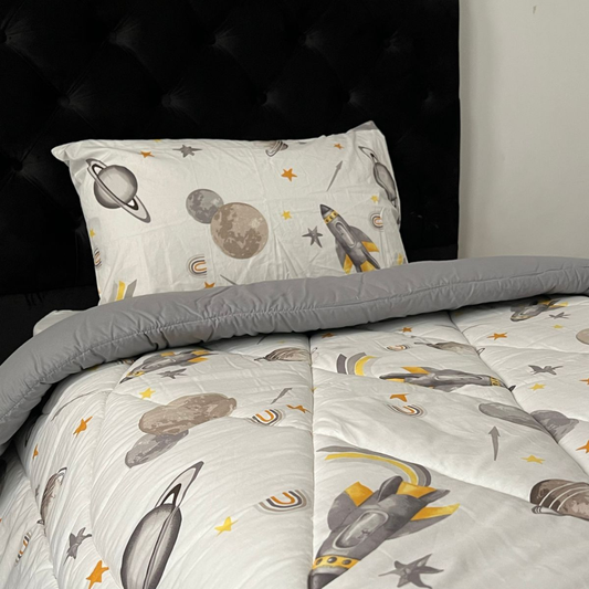Couvre-lit Enfant “Aventure Spatiale” – Thème Astronaute