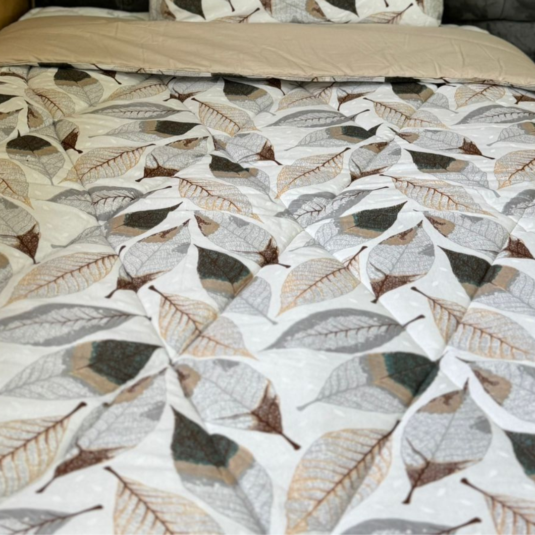 Couvre-lit “Feuilles Élégantes” – Harmonie Naturelle et Raffinée